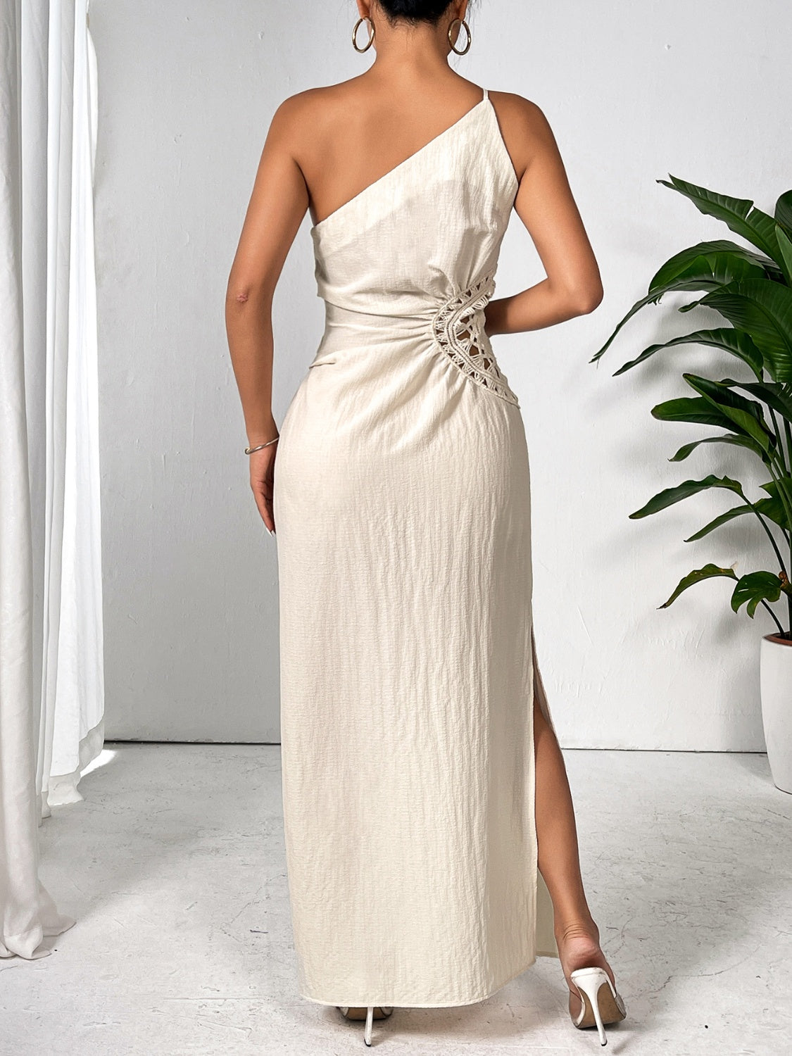 Honey Slit One Shoulder Sleeveless Maxi Dress