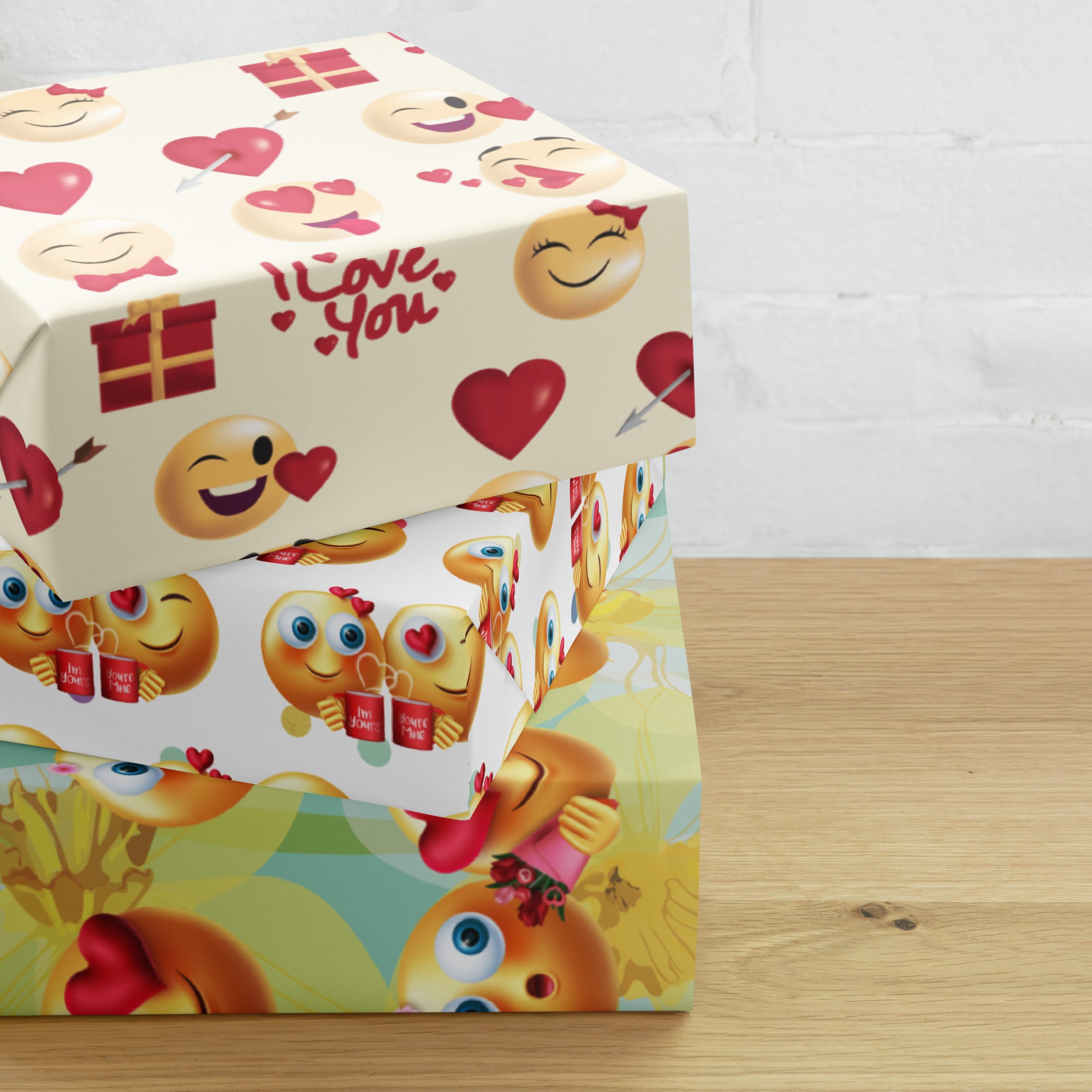 Smiley Face Love Wrapping paper sheets