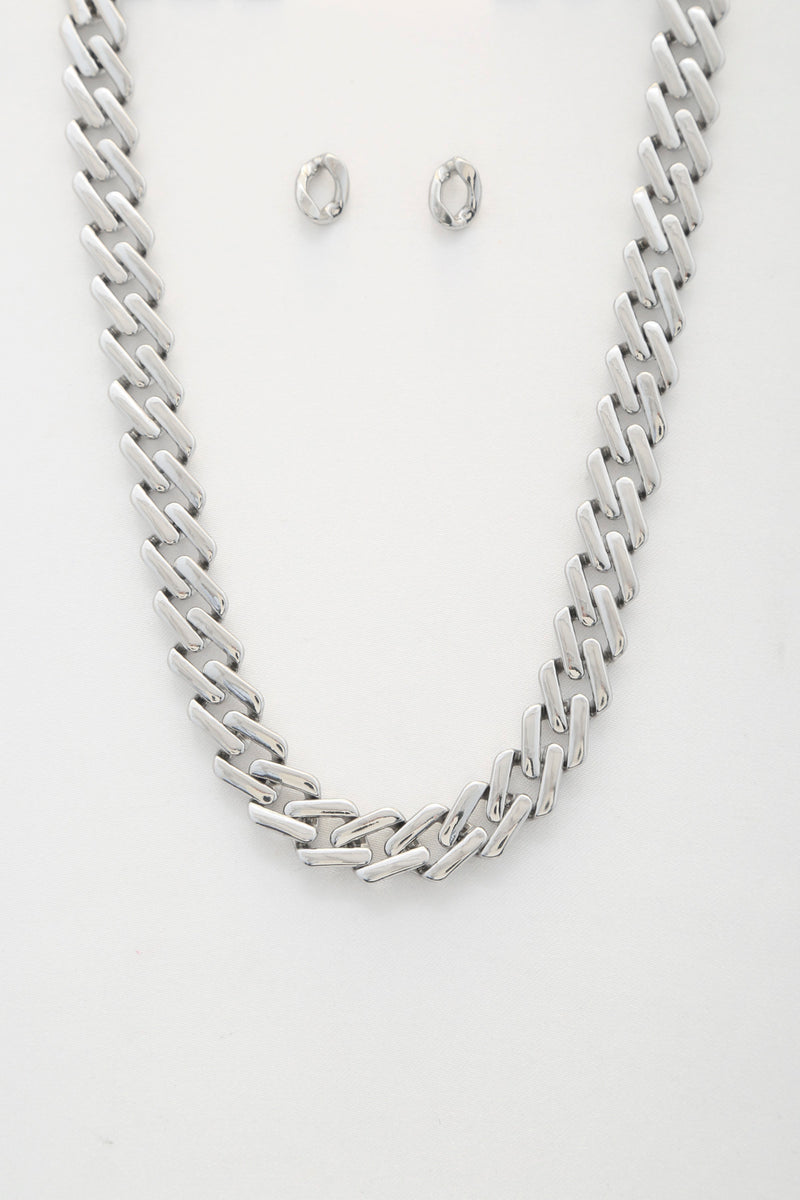 Rectangle Link Metal Necklace
